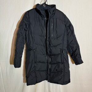 North end // black two way zip long puffy coat size medium JA1